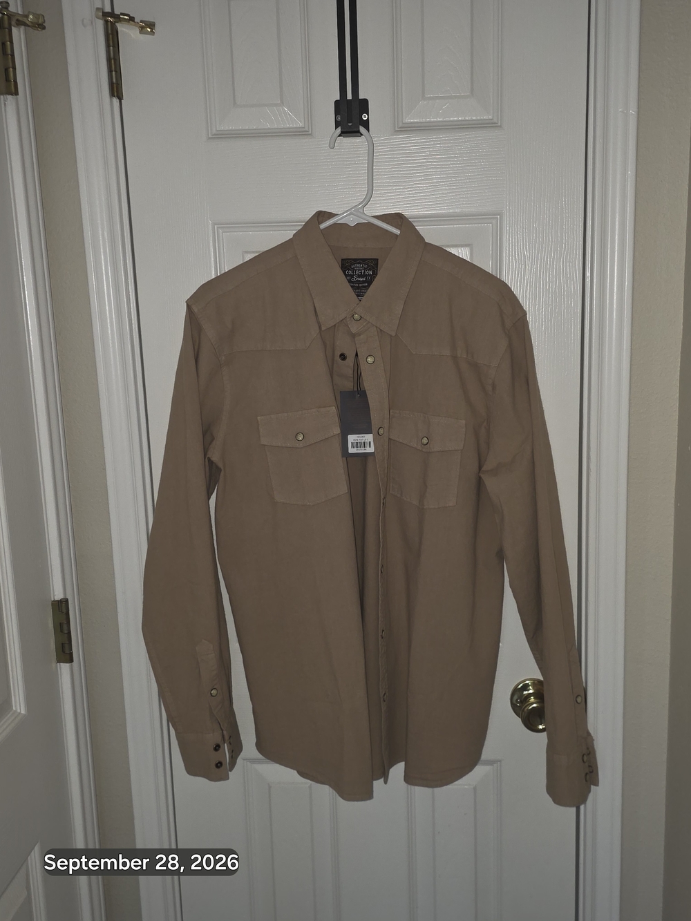 Snaps Tan Long-Sleeve Casual Button-Down Shirt